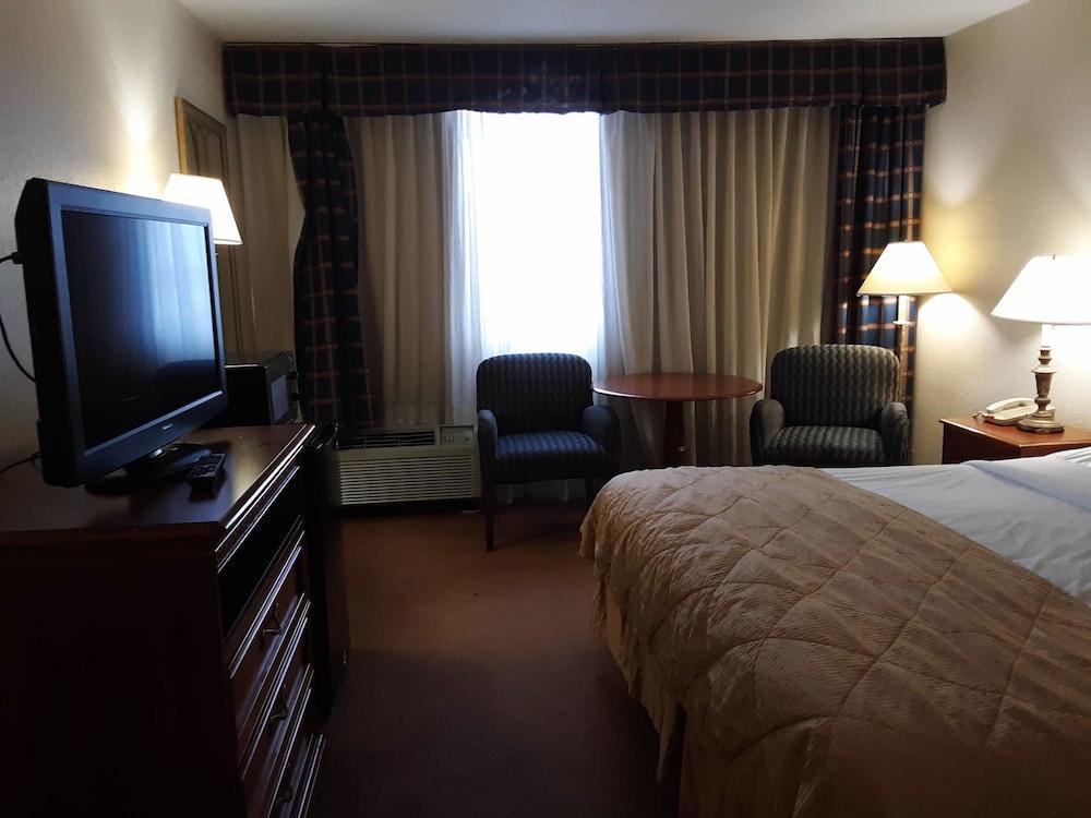 Norwood Inn Hudson ภายนอก รูปภาพ