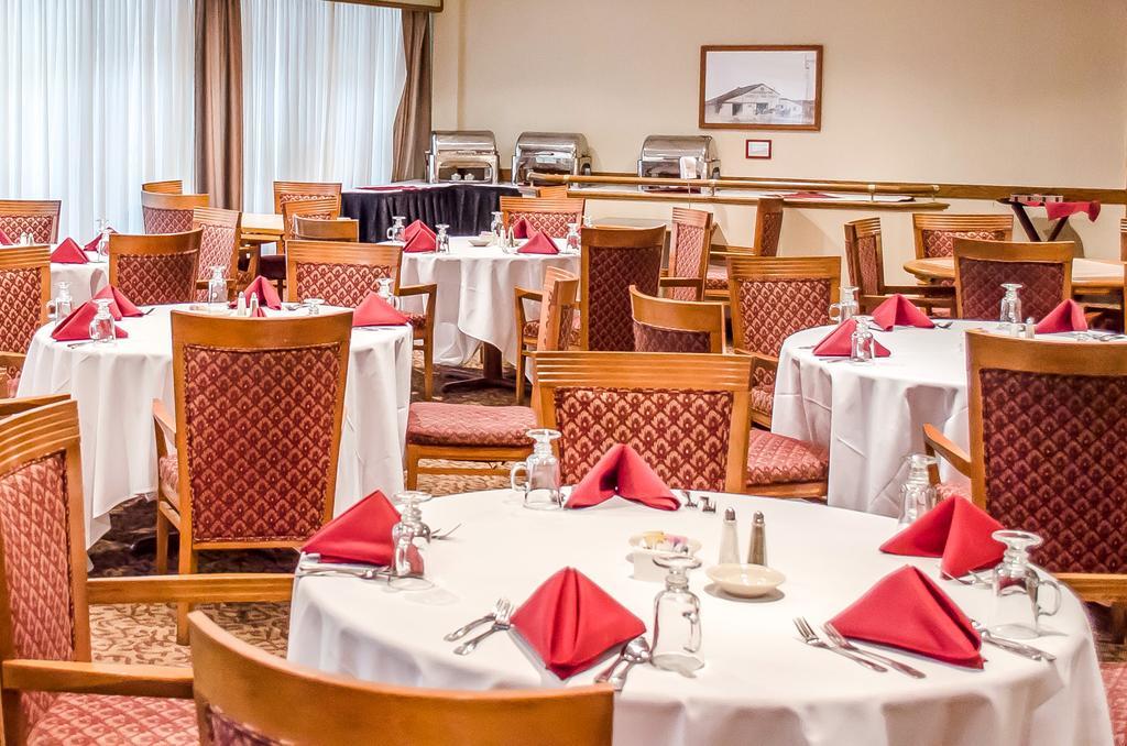 Norwood Inn Hudson ภายนอก รูปภาพ